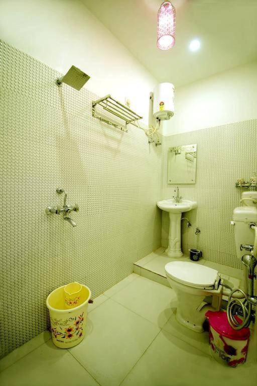 Taj Square A Luxurious Family Homestay Agra  Extérieur photo