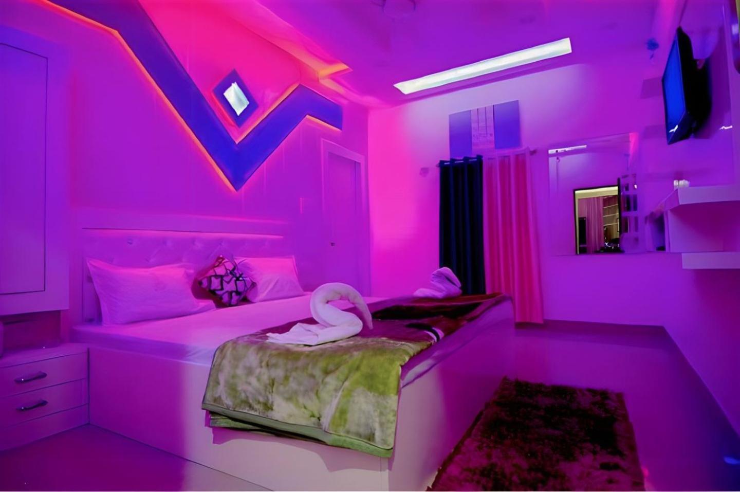 Taj Square A Luxurious Family Homestay Agra  Extérieur photo