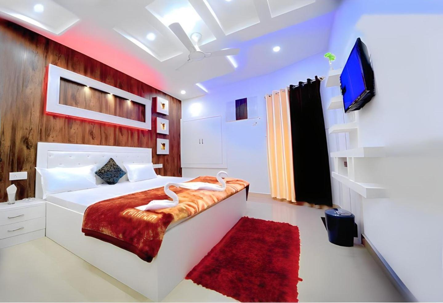 Taj Square A Luxurious Family Homestay Agra  Extérieur photo