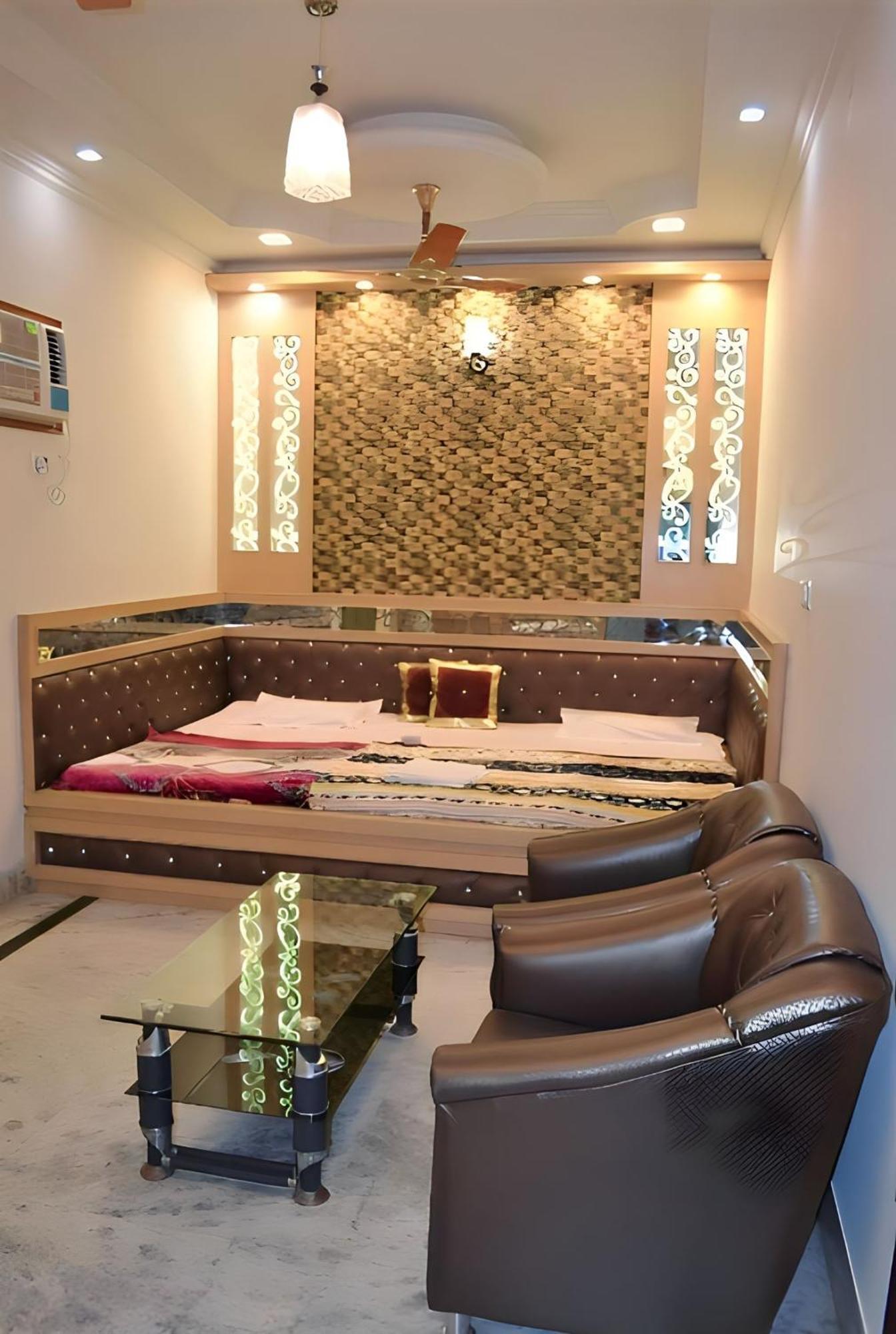 Taj Square A Luxurious Family Homestay Agra  Extérieur photo