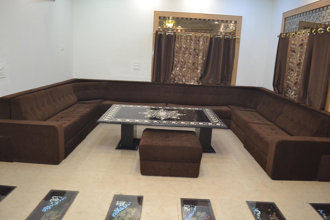 Taj Square A Luxurious Family Homestay Agra  Extérieur photo