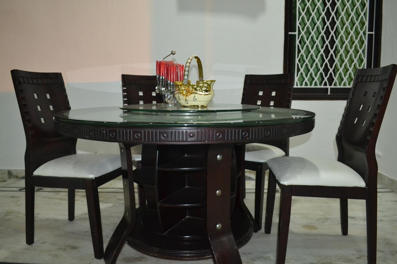 Taj Square A Luxurious Family Homestay Agra  Extérieur photo