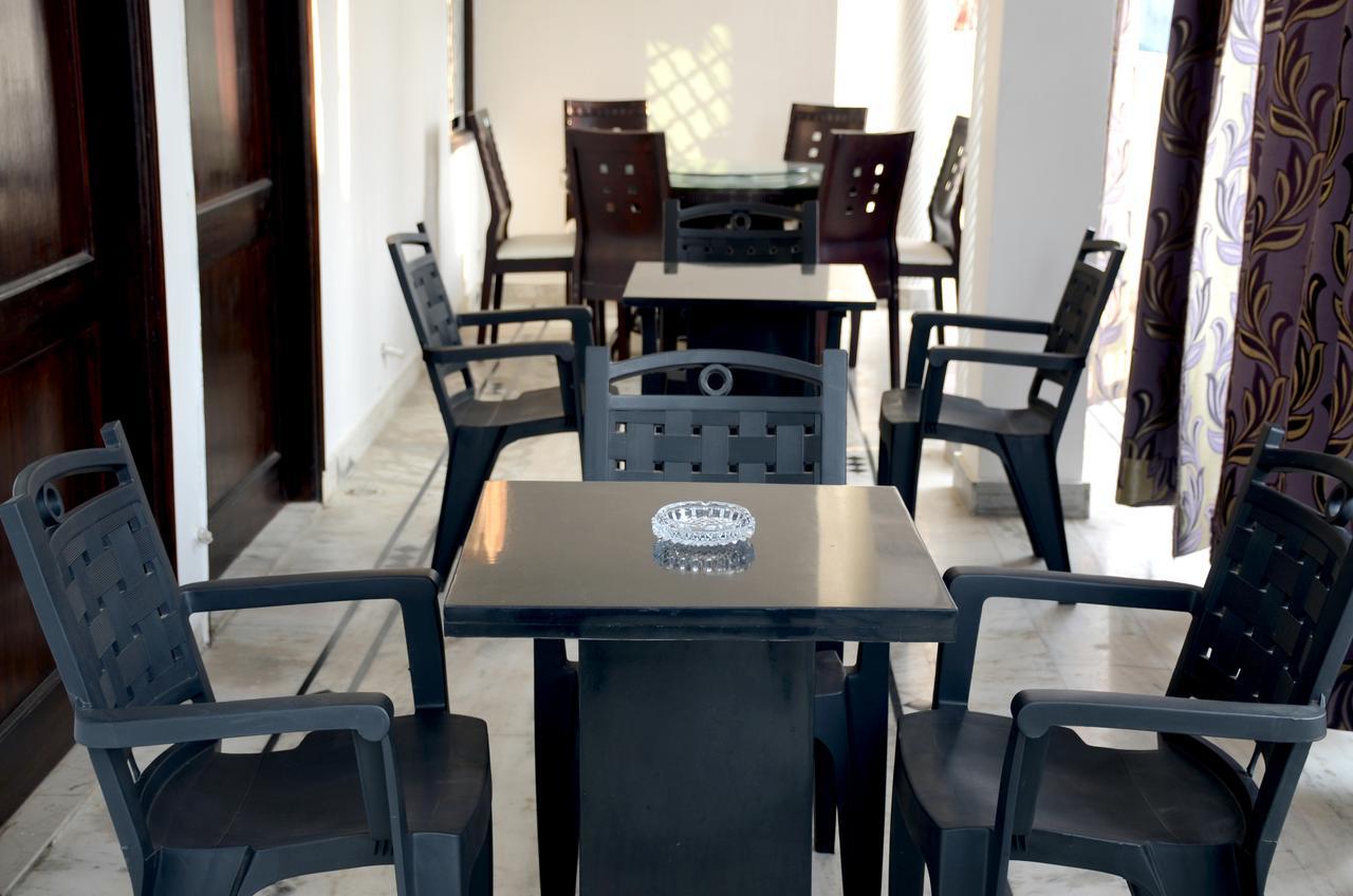 Taj Square A Luxurious Family Homestay Agra  Extérieur photo
