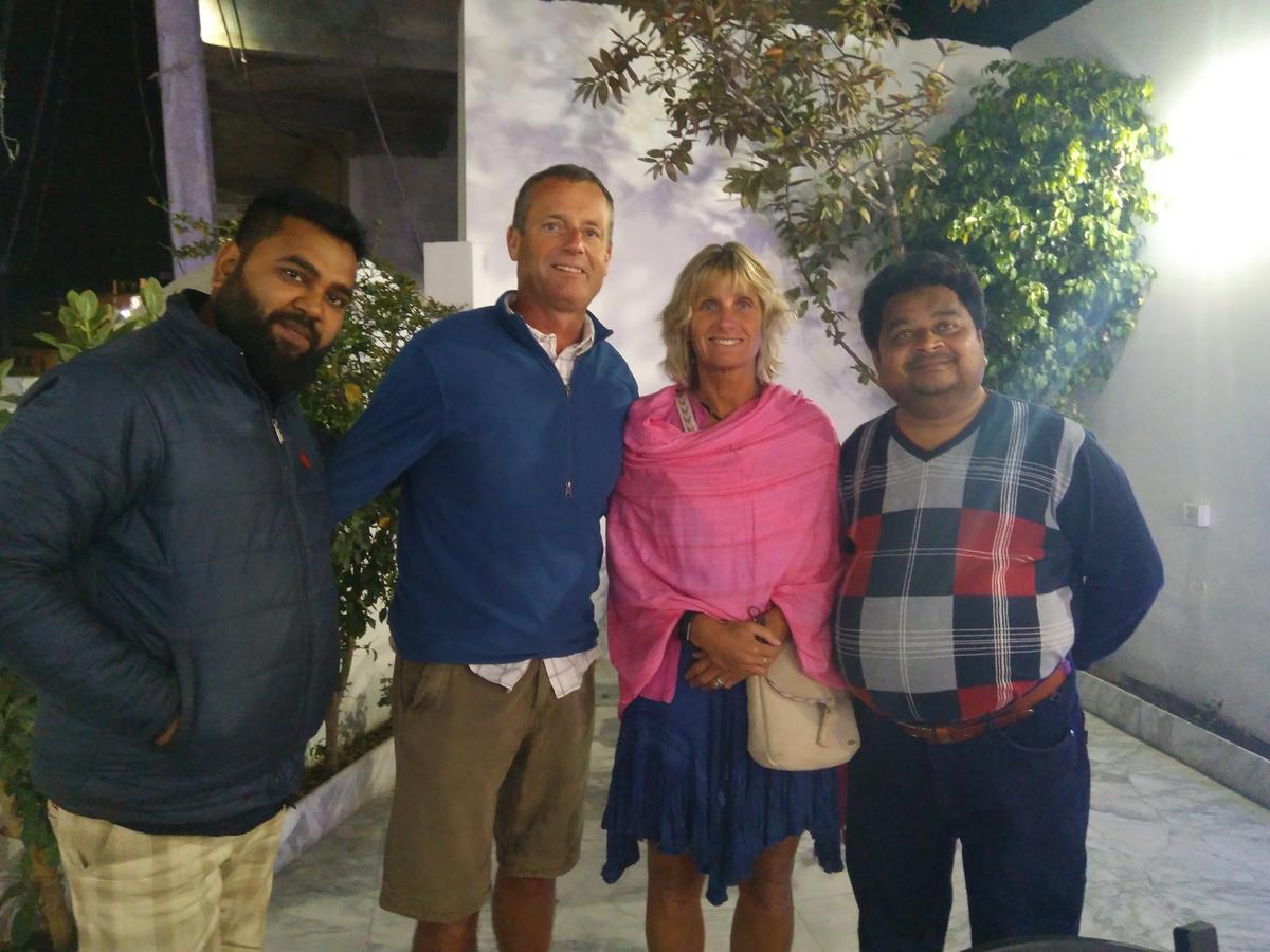 Taj Square A Luxurious Family Homestay Agra  Extérieur photo